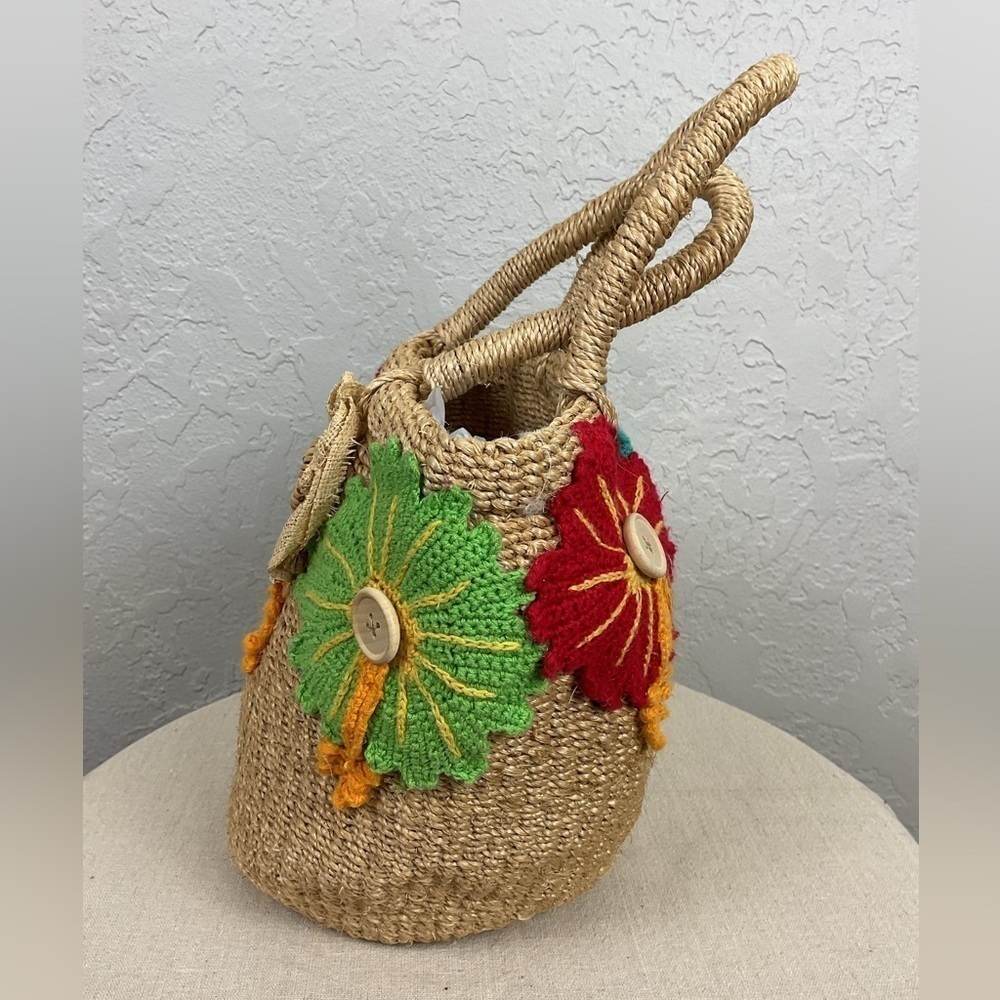 Women’s Tightly Woven Rattan Hand Bag with Crocheted Colorful Flowers - Picture 4 of 13